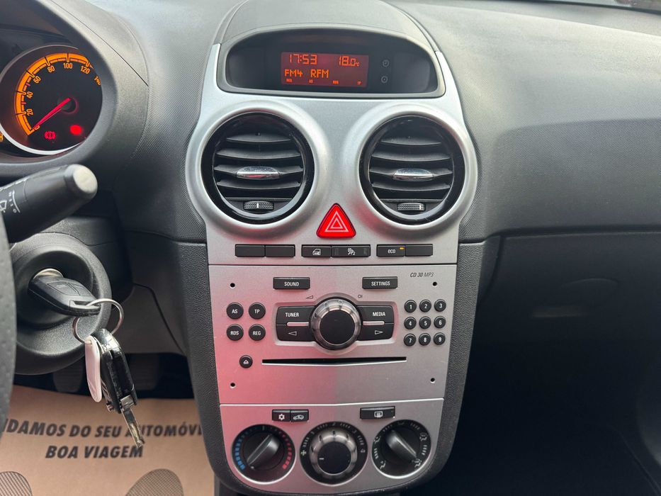 Opel Corsa 1.2 Enjoy