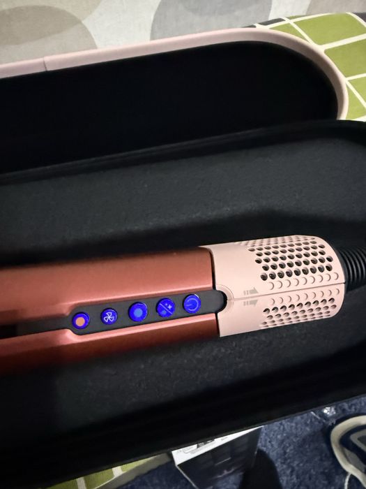 Вирівнювач волосся Dyson / выпрямитель фен Dyson