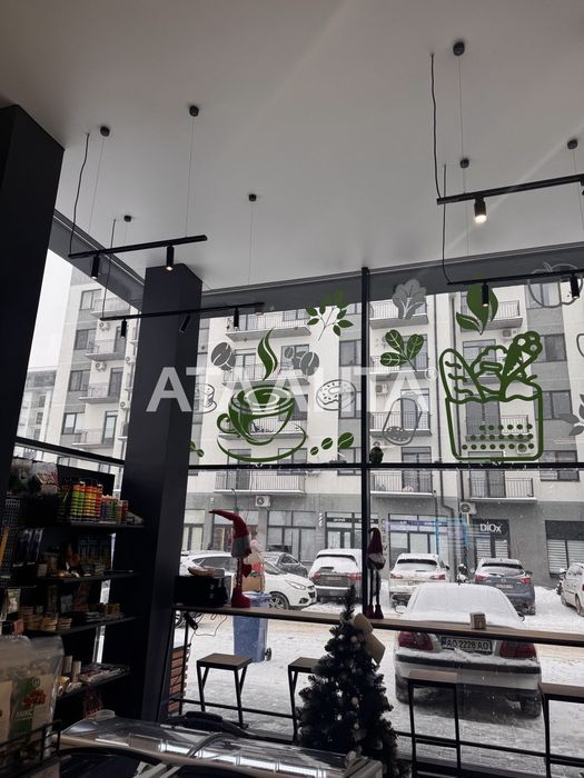 Продаж будівлі магазину