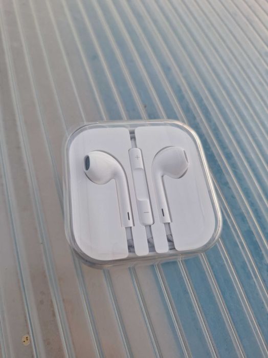 Apple EarPods (novos)
