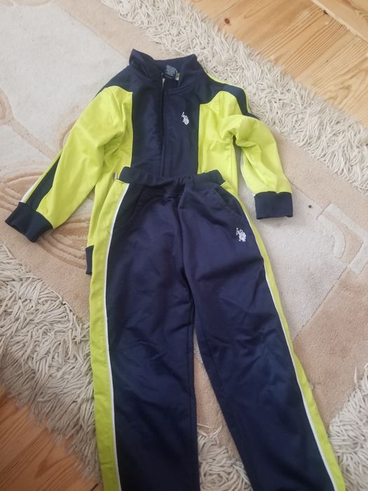 Спортивний костюм