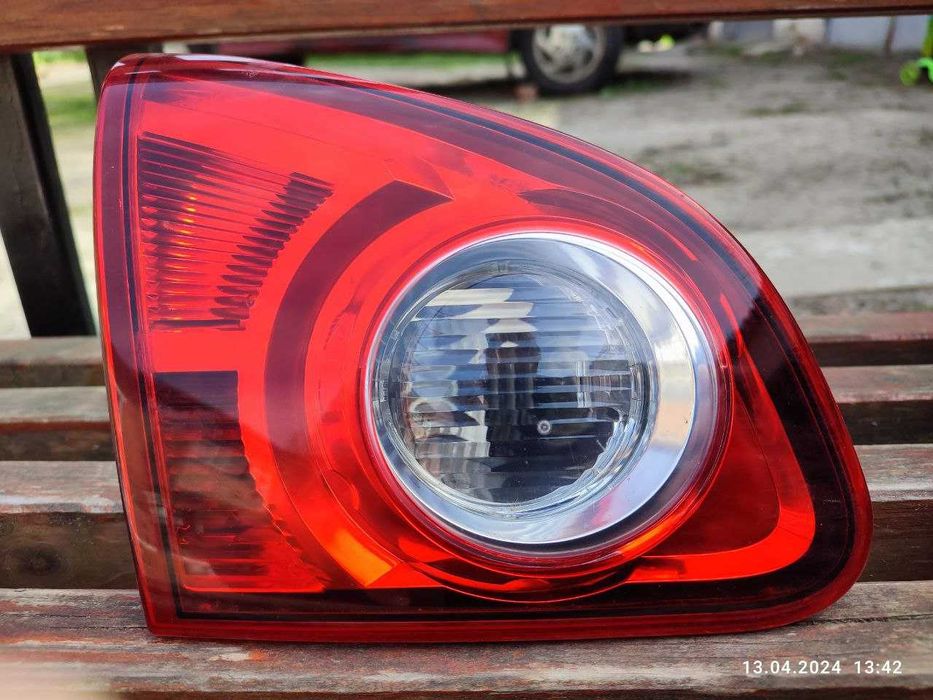 Ніссан Кашкай 2009 задні внутрішні фари