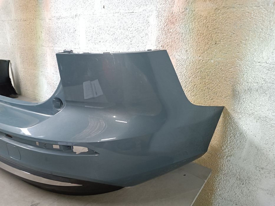 Vendo parachoque de trás Volvo V60 (2) ano 2018/22