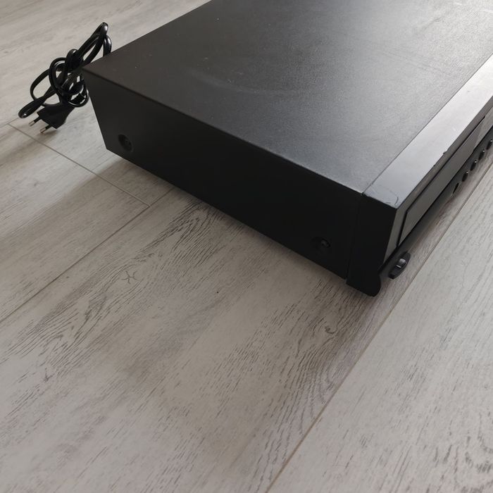 CD проигрыватель Harman Kardon HD720