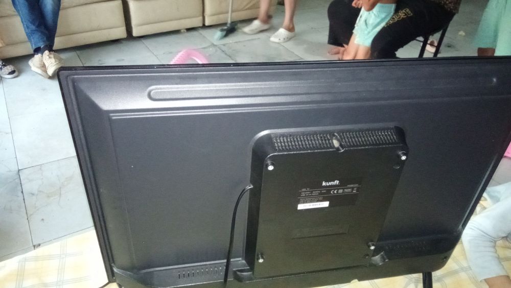 Vendo tv segunda mão