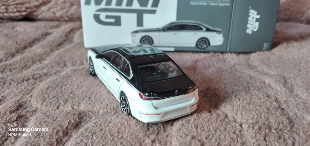 Mini gt 1:64 modele