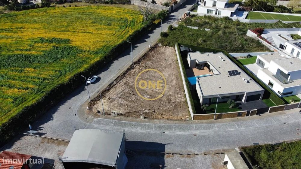 Lote de 866m2 l Póvoa de Varzim l 289.000,00€