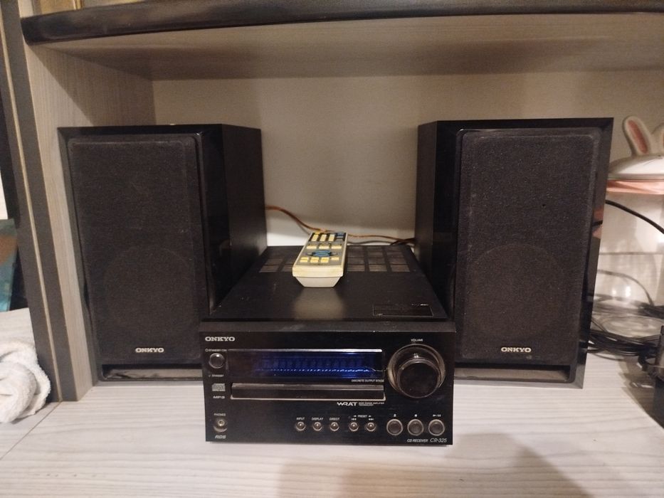 Wieża Onkyo CR-325