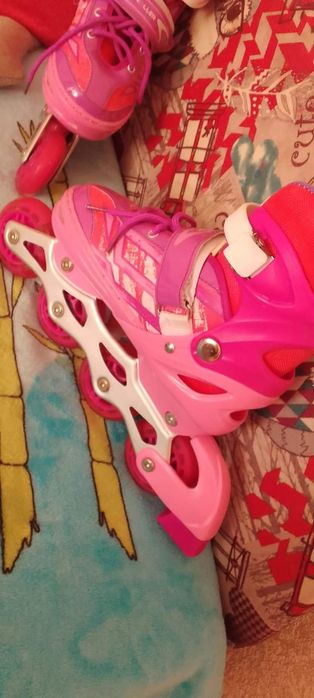Продам ролики для дівчинки!