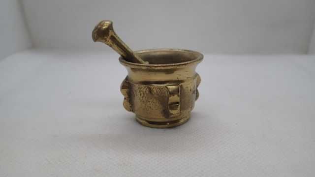 Pequeno almofariz em Bronze