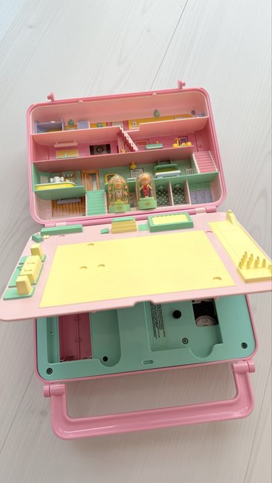 Колекційний магнітофон Polly Pocket 1989 року