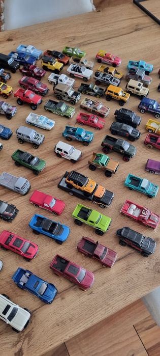 Hotwheels lote de 100 viaturas
