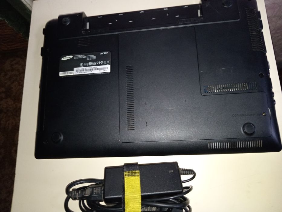 Продам ноутбук Samsung rv 509