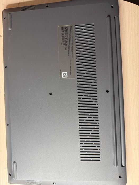 Lenovo IdeaPad 3 / Core i5 12gen / 16GB RAM / SSD 512GB/