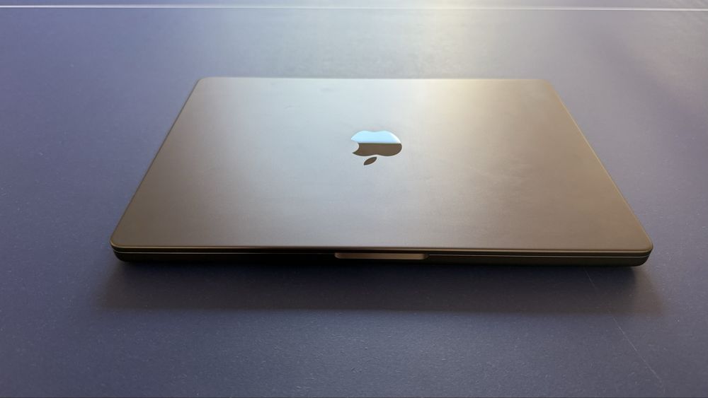 MacBook Pro M5 | 16GB RAM | 1TB SSD | Pouquíssimo uso