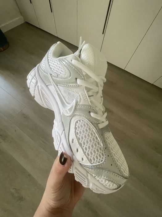 Кросівки  Nike 39