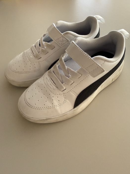 Tenis e sandalias como novos