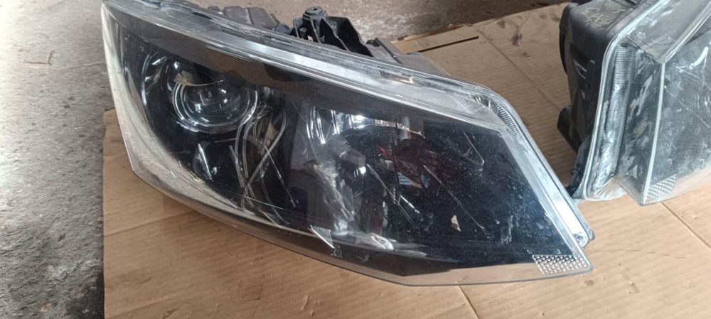 Reflektory przednie Skoda fabia 2014/2018r soczewka z ledem (skoda)