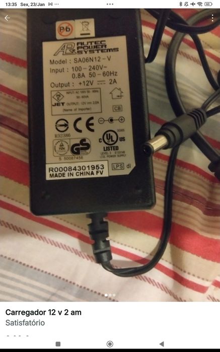 Carregador em bom estado