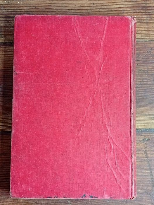 Livro antigo “A School History of England”