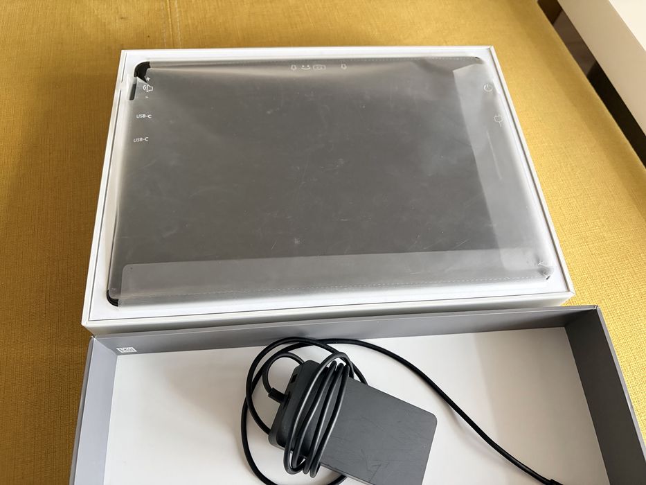 Microsoft Surface Pro x 13”