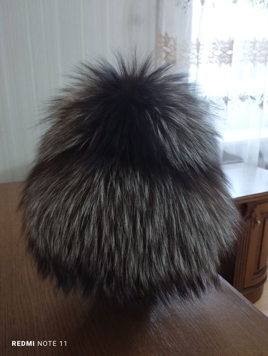 Шапка з чорнобурки (р. 57-58)