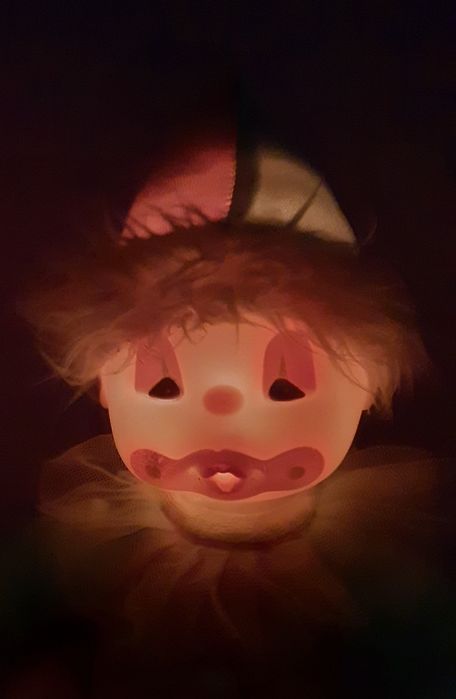 Boneca  palhaço com luz