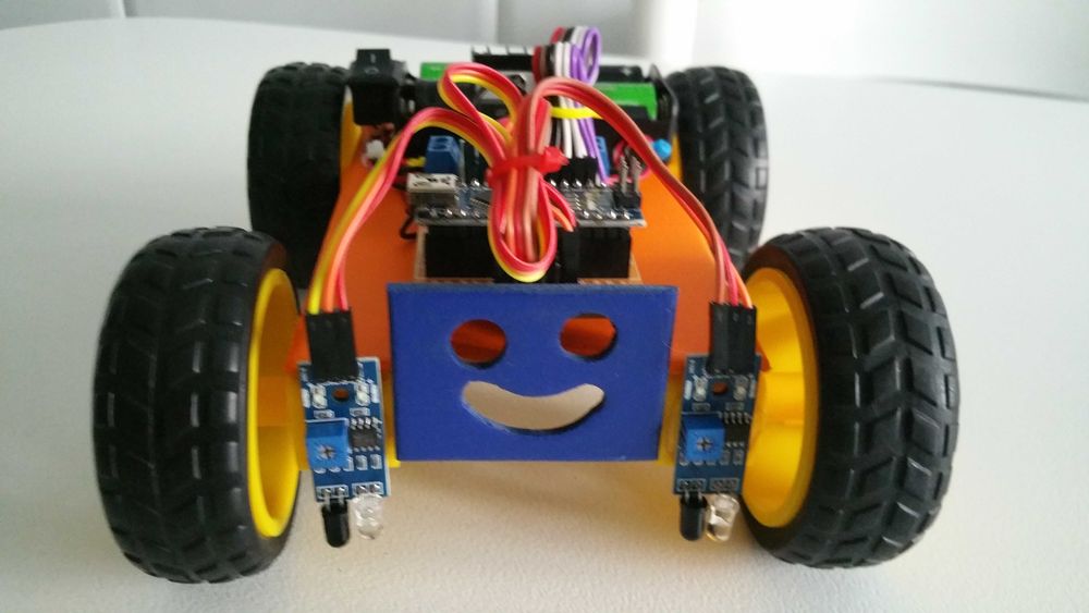 Carro Robot Arduino Educacional programado seguidor de linha.