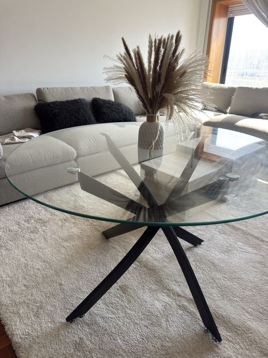 Mesa de jantar de vidro