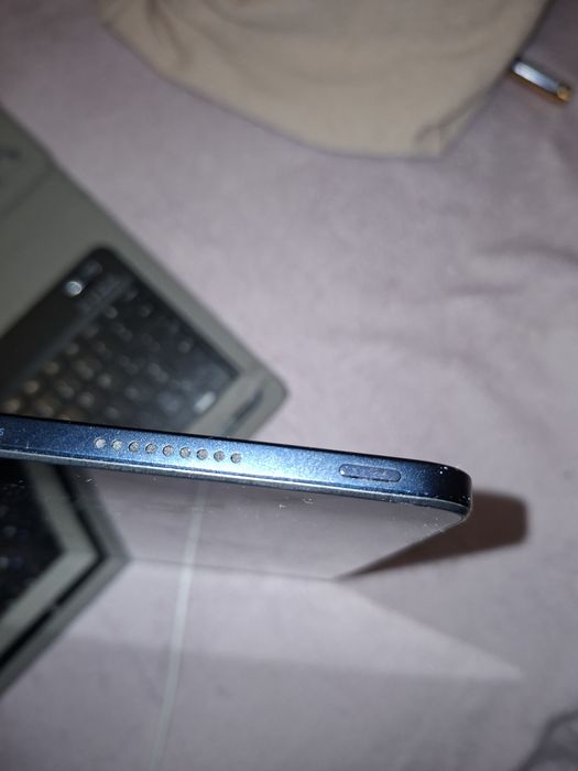 Tablet azul fusco