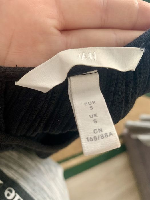 Плаття від H.M