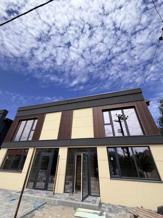 Продаються сучасні дуплекс 120 м². Гарний варіант. Софіївська Борщагівка.