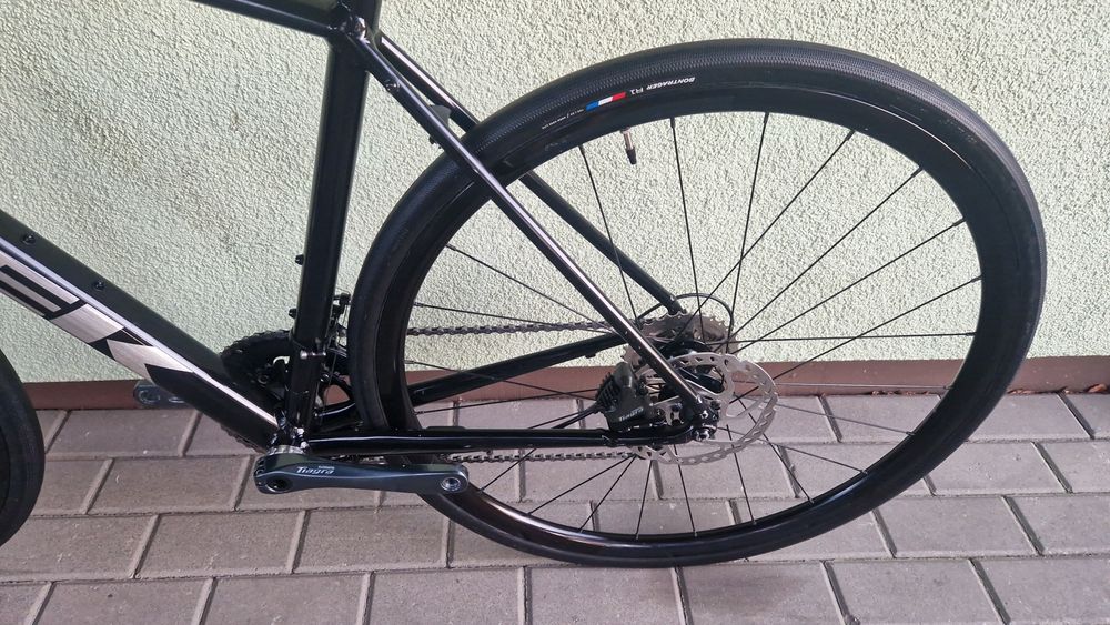 TREK domane AL4 gravel road+ sztywne osie r54 gravel HYDRAULIKA