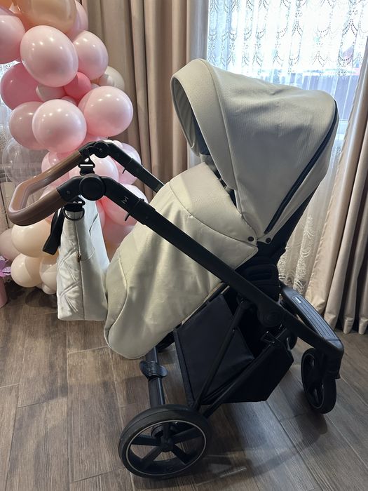 Коляска Roan Ivi 2 в 1