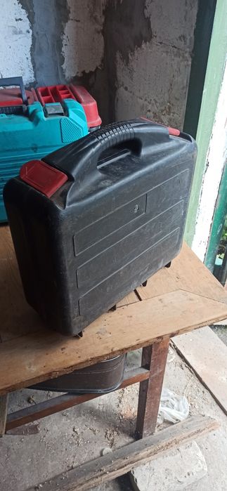 Сварочний аппарат з кейсом і маскою