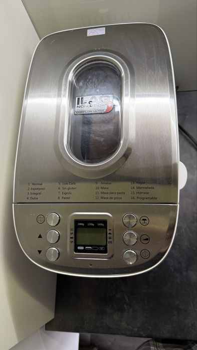 Продаю хлібопіч вживану у відмінному стані