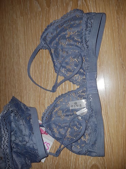 Nowy komplet bralet plus majtki