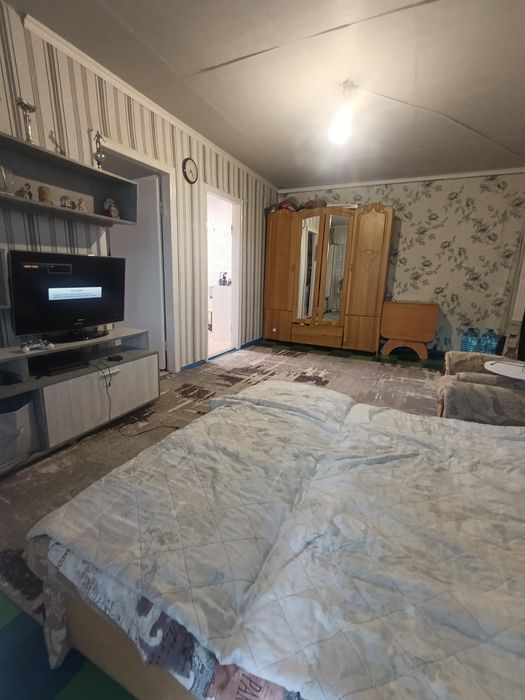 Продам 3 х кімн.квартиру ,смт Аули