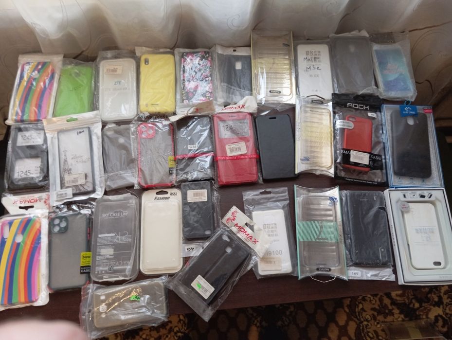 Продам лот для телефонів