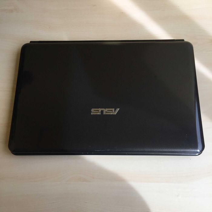 Ноутбук Asus K50AB / AMD X2 2.2GHz / 3GB / 250GB / ATI 4570 512Mb