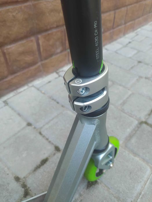 Продам самокат Oxelo Stunt Freestyle MF 3.6