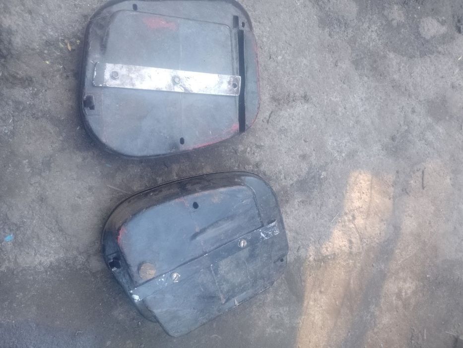 Продам бардачки на яву старушку