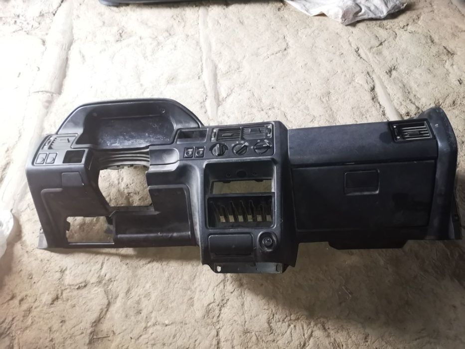 Панель Ford Escort