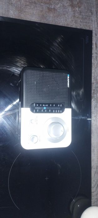 radio przenośne Blaupunkt PR7BK. Odbiera analogowe fale radiowe