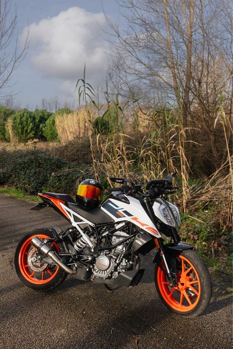 Ktm duke 125 ano 2023