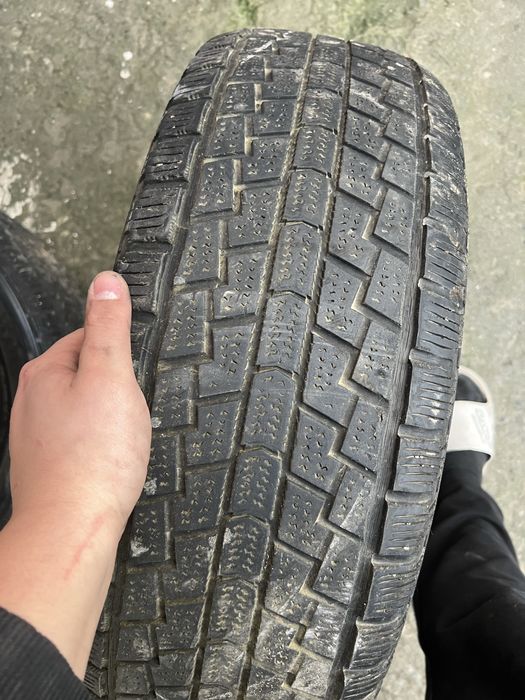 Hankook 235/65 r17