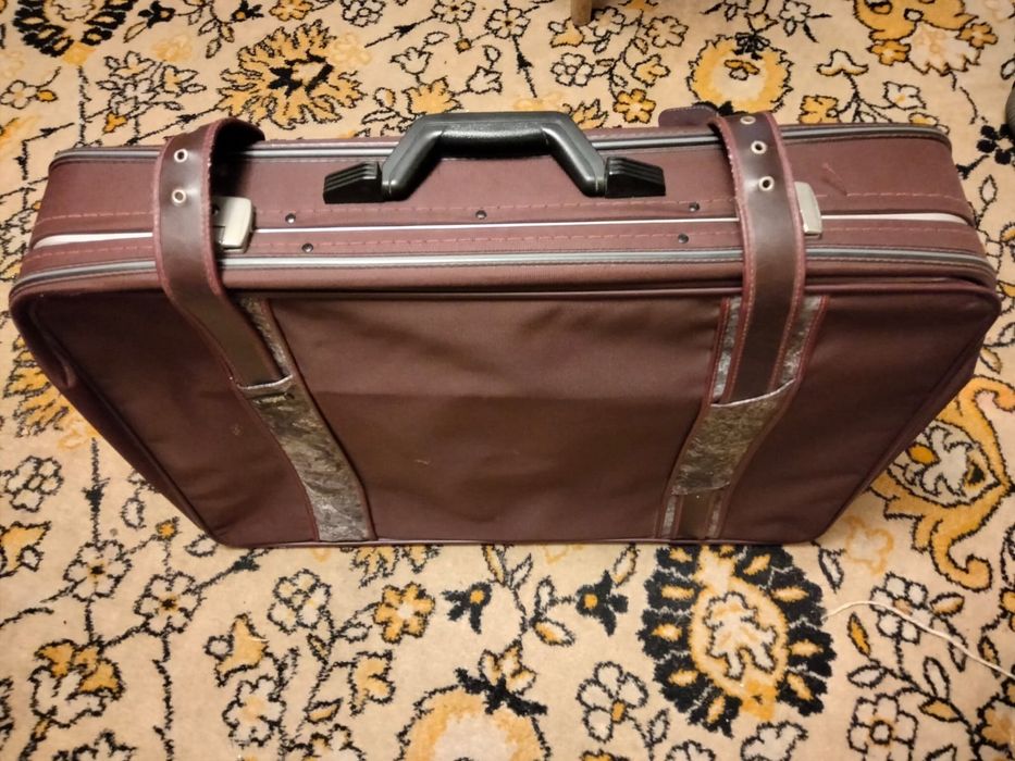 Walizka podróżna PRL