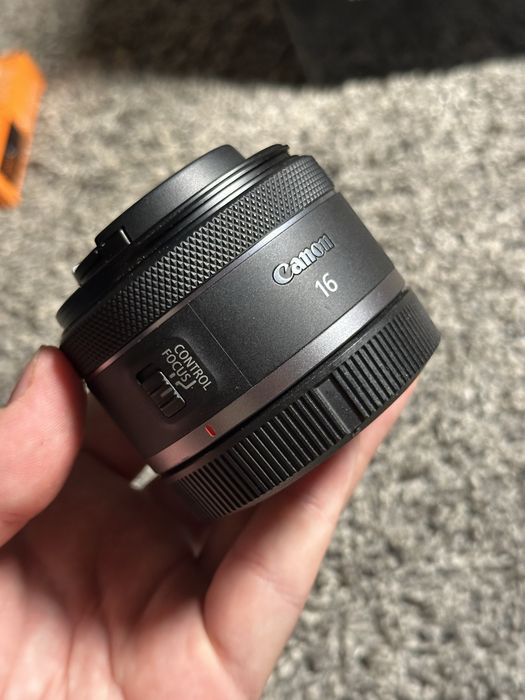 обʼєктив Canon  RF 16mm f2.8 STM