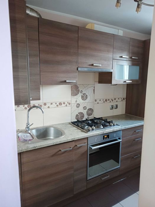 Ładna Kawalerka do wynajęcia w centrum Oławy !!!