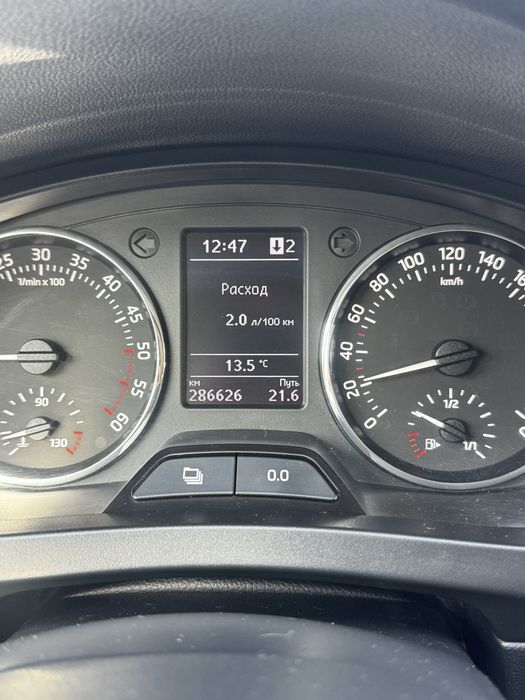 Шкода Рапід 2014 року 1.6tdi тільки для військових